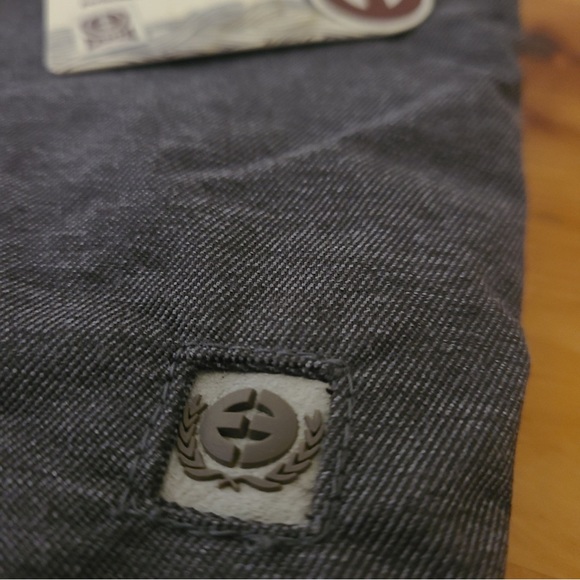 BRAND NEW WITH TAG Planet Earth Snowboard Pants - Picture 2 of 14